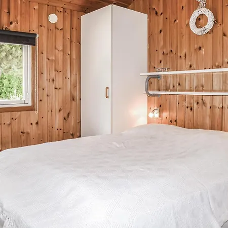 Three-bedroom In Prázdninový dům *