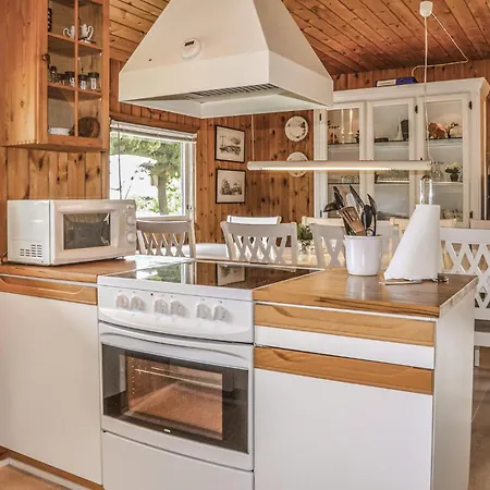 בית נופש Three-bedroom In Oksbøl