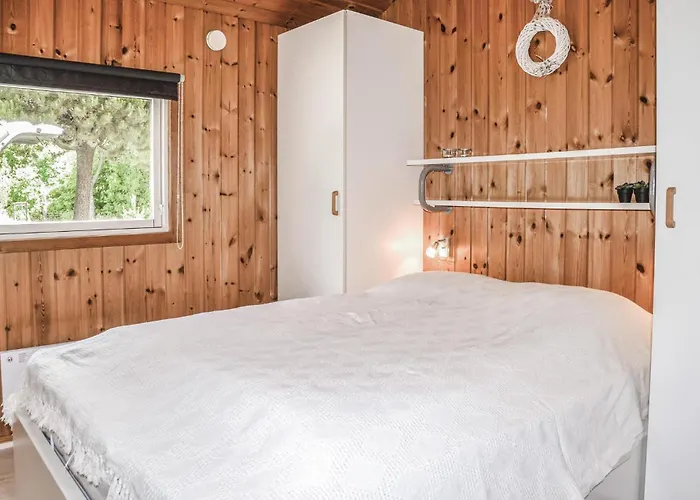 Three-bedroom In Nyaraló *